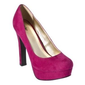👠 NWOT Mossimo Fuchsia Pumps